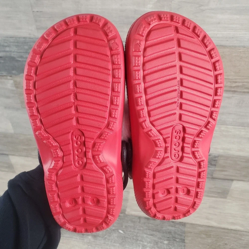 Crocs Classic Lined Santa Kids Clogs Sz 1 J1 Red Rubber Slip-On Slingback Shoes‎